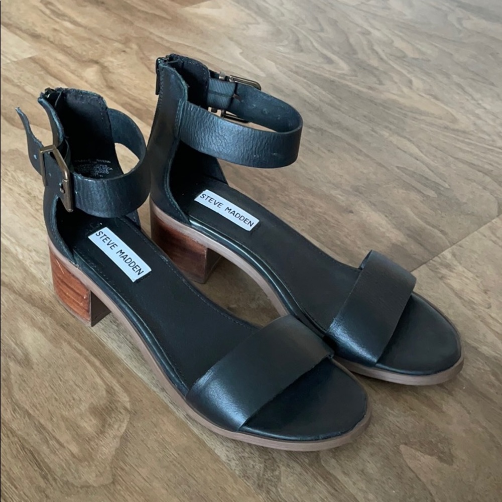 Steve Madden Rivven Heeled Sandal